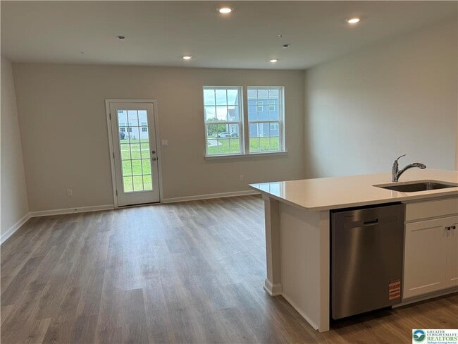 Building Photo - 1207 Susan Cir