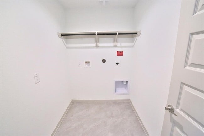 Building Photo - 3810 Lila Lake Ln