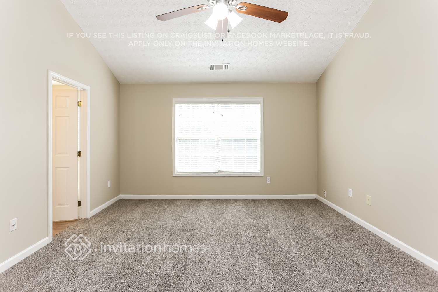 Building Photo - 220 Lake Valley Dr SW