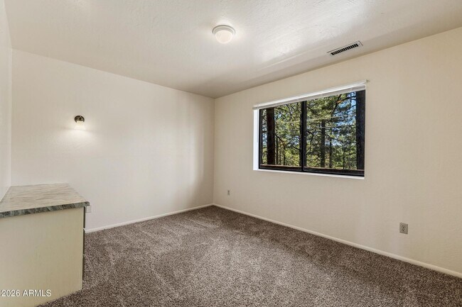 Building Photo - 118 E Paseo del Rio
