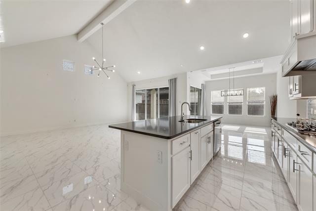 Building Photo - 2714 Chambray Ln