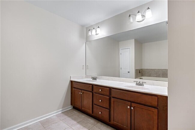 Building Photo - 204 Britt Dr