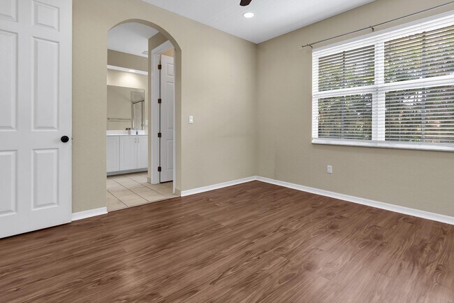 Building Photo - 228 Lake Monterey Cir