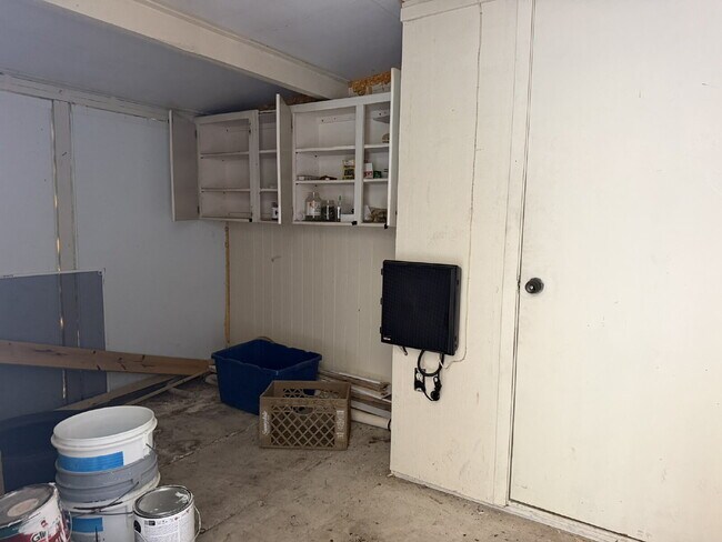 Building Photo - "Charming 2-Bedroom Duplex Retreat in Venice East!"