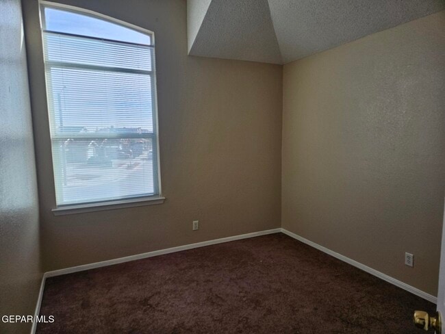 Building Photo - 1725 St Mark Ave