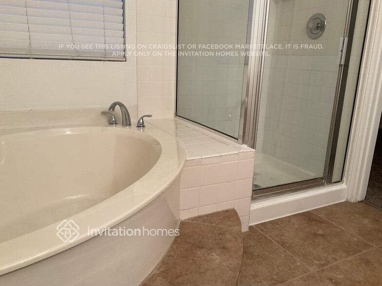 Building Photo - 8244 Bermuda Beach Dr