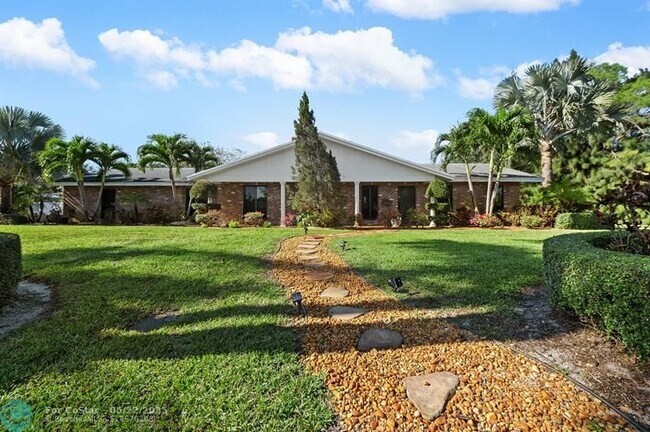 Primary Photo - 4501 Briarcliff Ln