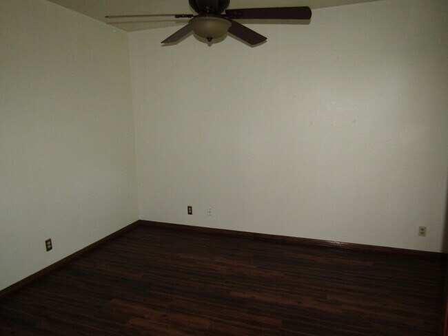 Building Photo - 6106 John Chisum Ln