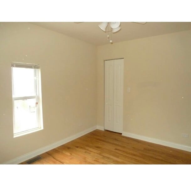 Building Photo - 1610 N Bosworth Ave