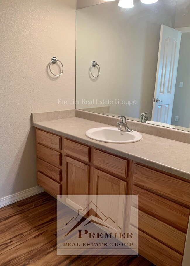 Building Photo - 6679 Bethesda Point