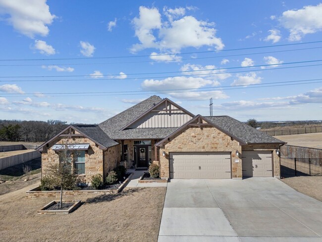 Primary Photo - Upscale Living!