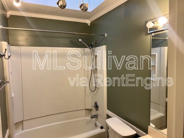Building Photo - 105 Weathersfield Dr