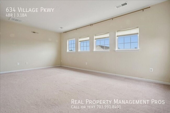 Building Photo - 634 Village Pkwy