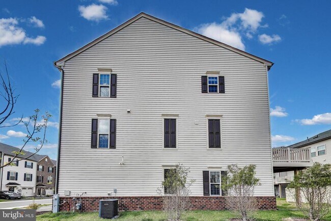 Building Photo - 7921 Mine Run Rd