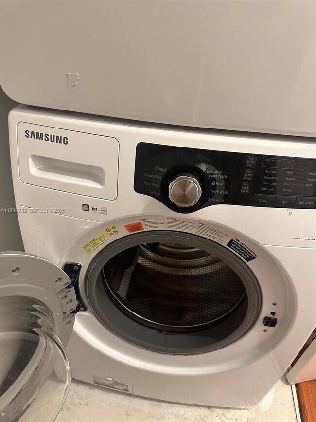 Building Photo - 1624 NW 90th Way