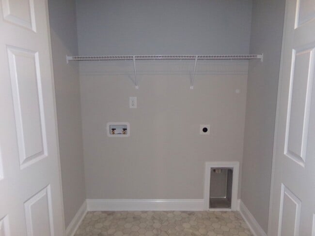 Building Photo - 50% off the first month’s rent! Welcome to Jacks Branch Townhomes