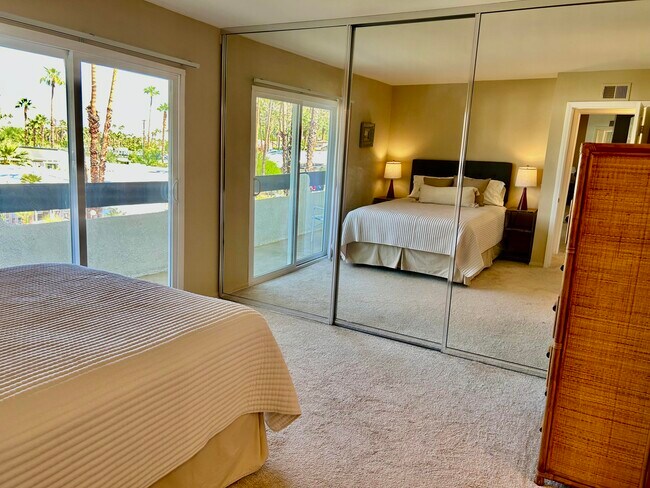 Building Photo - 1900 S Palm Canyon Dr