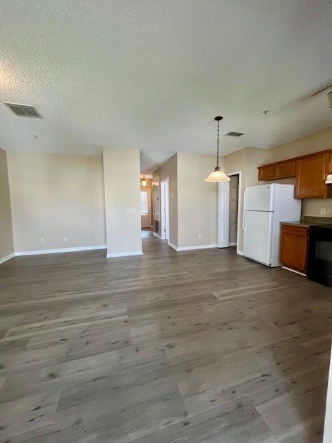 Building Photo - 2070 Cypress Bay Blvd