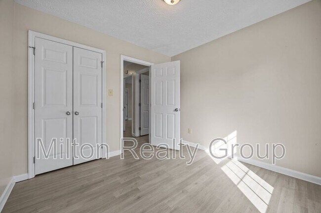 Building Photo - 1421 Matilda Ct