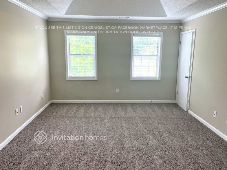 Building Photo - 2651 Foxglove Dr SW