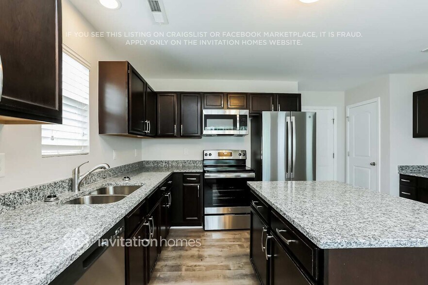 Building Photo - 1601 Moineau Ln
