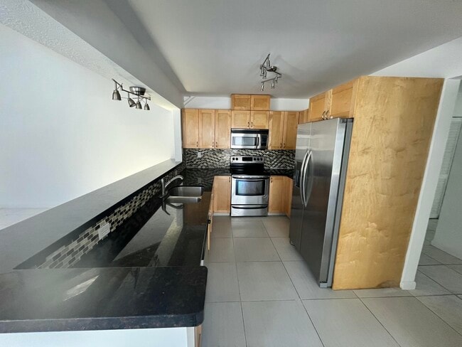 Building Photo - 6480 Contempo Ln