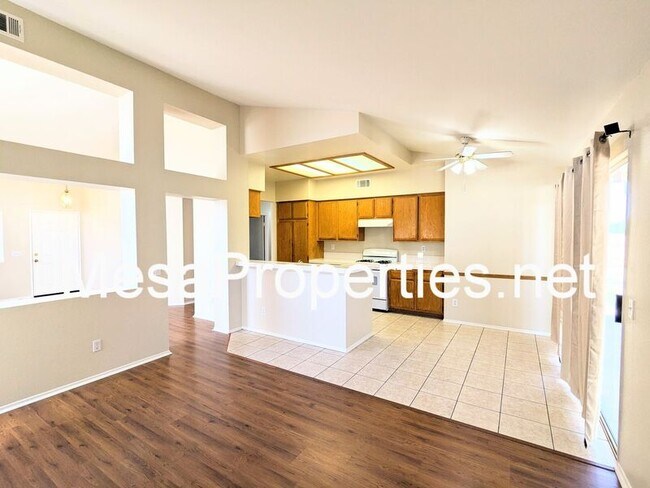 Building Photo - 15635 Desert Springs Dr