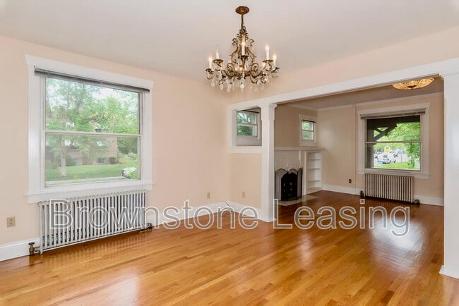 Building Photo - 869 N Ogden St