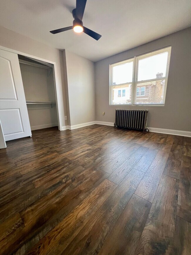 Building Photo - Gorgeous 3-Bedroom Townhome in Juniata! Available NOW!