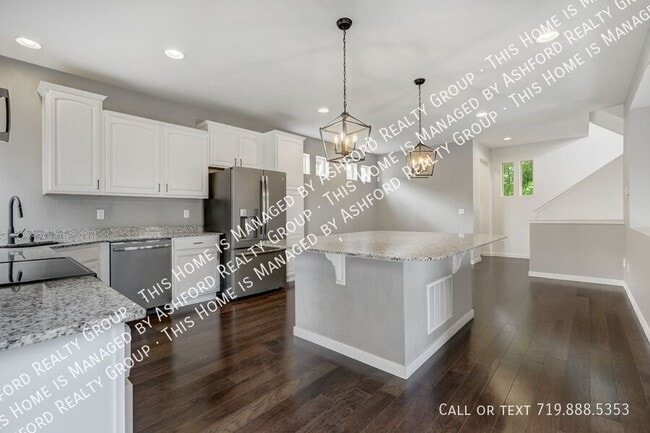 Building Photo - 6544 John Muir Trl