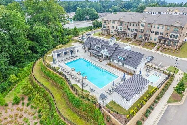 Building Photo - Elegant 4 Bedroom Townhome in Prime Location in Dorvaville