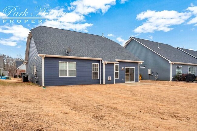 Building Photo - 444 Trillium Way