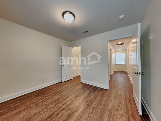 Building Photo - 3264 Brierhill Rd