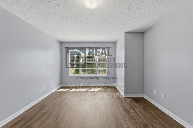 Building Photo - 1518 Hamden Dr