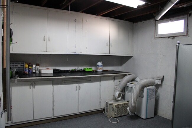 Building Photo - 20 Westchester Dr