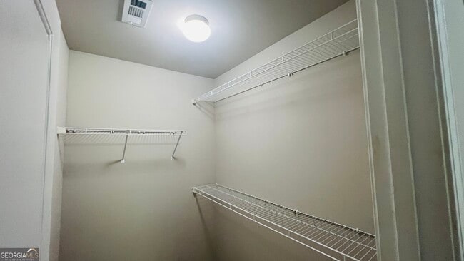 Building Photo - 256 Highland Pointe Cir E