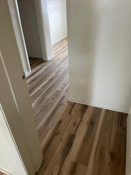 Building Photo - 414 E Avenue A