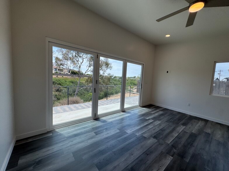 Building Photo - 3535 Hatteras Ave