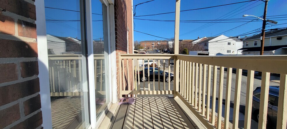 Balcony of LR - 17 Cuozzo St