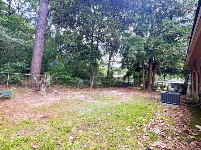 Building Photo - 5452 Ardell Dr