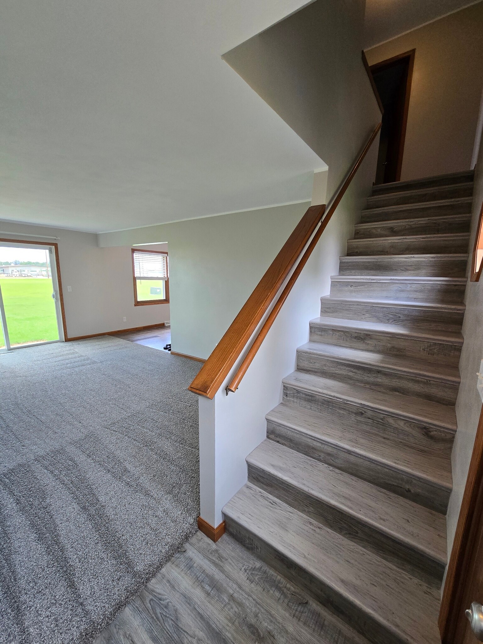 Building Photo - 2129 Country Ln