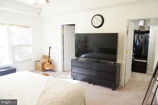 Building Photo - 8596 Wyngate Manor Ct