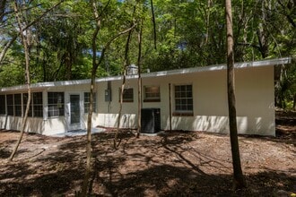 Building Photo - 640 NW 36th Ter