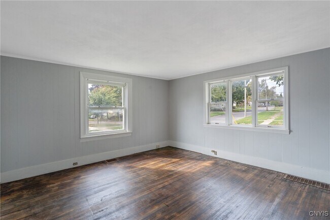 Building Photo - 148 W Cayuga St