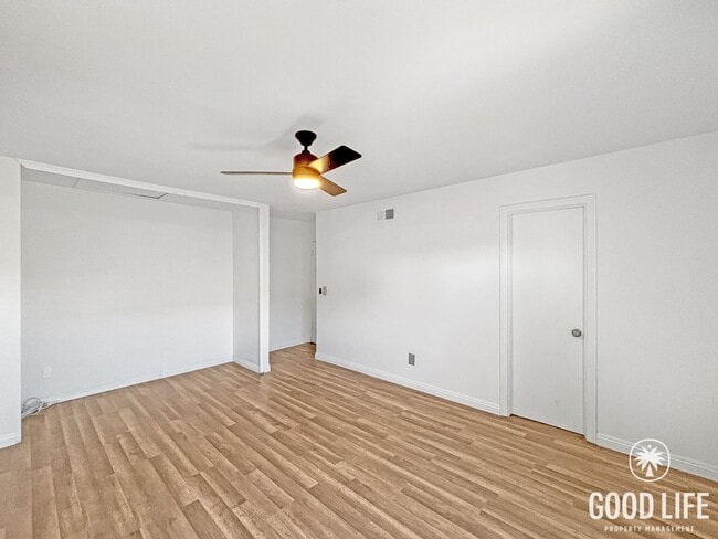 Building Photo - Charming 2BD/2BA Condo in El Cajon W/ A/C, W/D, Front/Back Patio, & Community Pool!