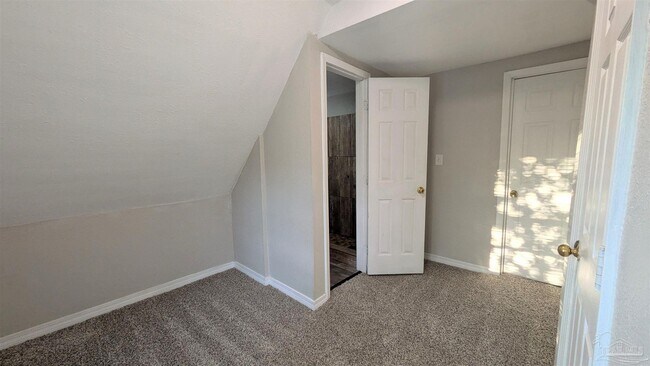 Building Photo - 3500 W Cervantes St