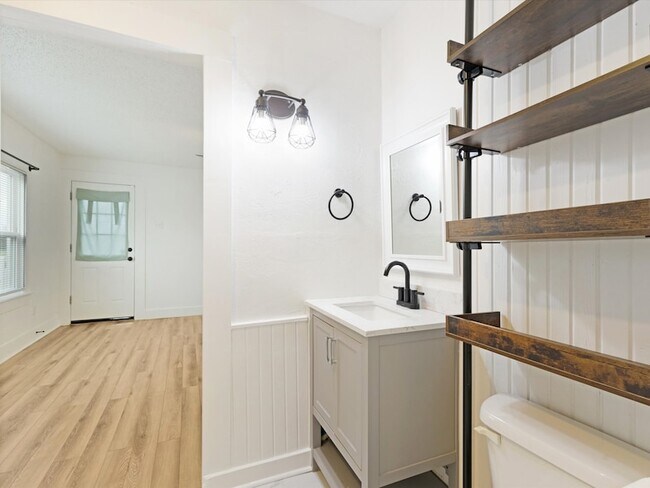 Building Photo - 222 Barnes Bridge Rd