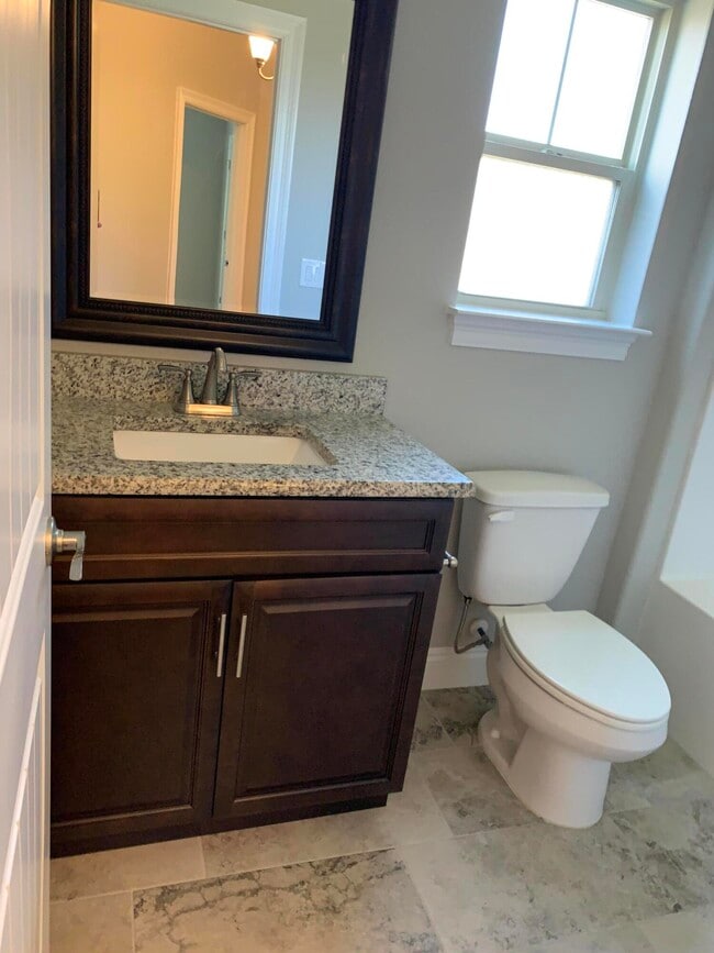 Building Photo - 2551 Tree Feather Ct