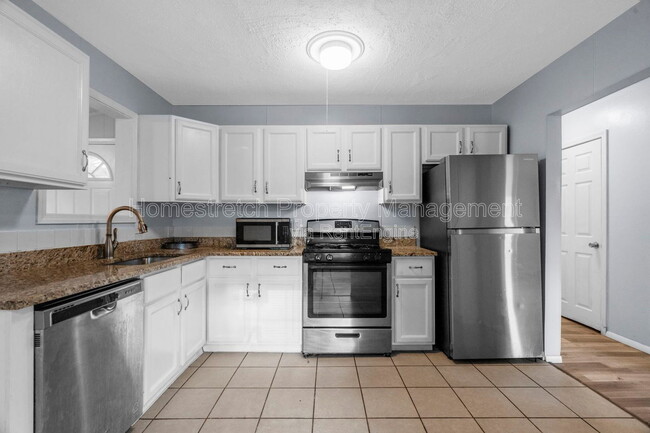 Building Photo - 235 Moule Dr