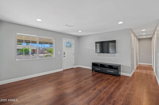 Building Photo - 2816 N 70th St